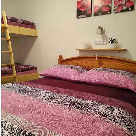 Lägenhet V Plumlove *